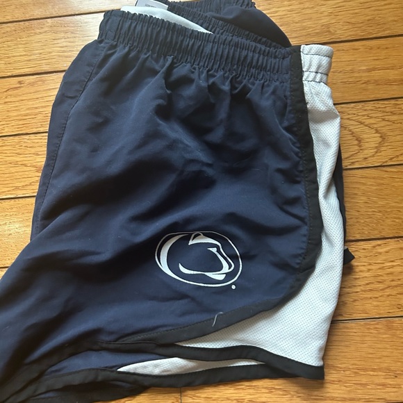 Short athletic shorts - Picture 6 of 8